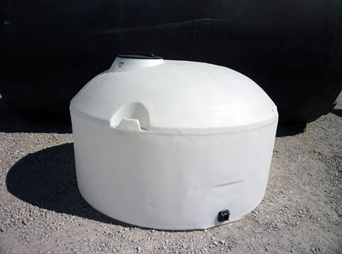Snyder Industries 1100 Gallon Plastic Vertical Dome Top Tank