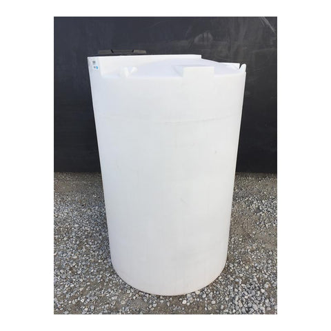 Snyder Industries 550 Gallon Plastic Vertical Dome Top Tank